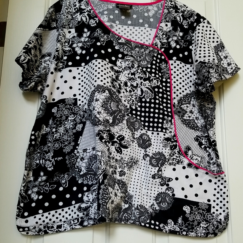 Cherokee white and black scrub top